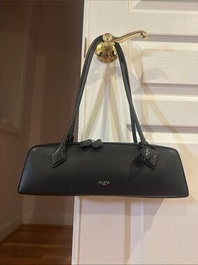Alaia Black Leather Shoulder Bag